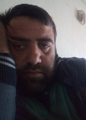 Erol, 36, Türkiye Cumhuriyeti, Ankara