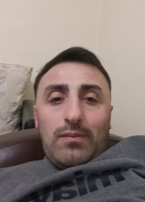 Ali, 32, Türkiye Cumhuriyeti, Esenyurt