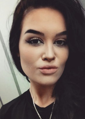 Ангелина из Барнаула 27 лет
