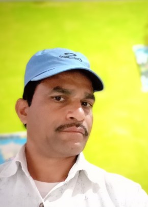 चंद शेखर, 49, India, Sāgar (Madhya Pradesh)