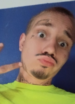 Sasha_niko19 из Karlin 19 лет