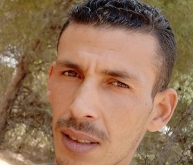Islam, 34, Laghouat