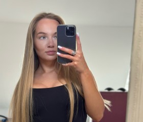 Julia, 23, Moscow