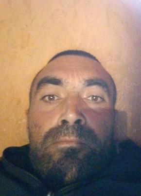 Арамо из Գյումրի 34 года