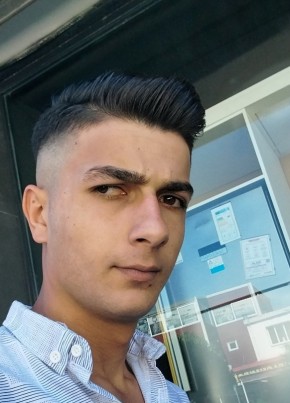 Hüseyin Okur, 19, Türkiye Cumhuriyeti, Köseköy