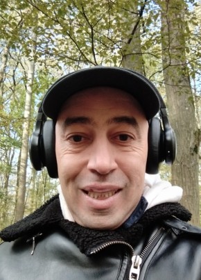 Djamel, 43, République Française, Mennecy