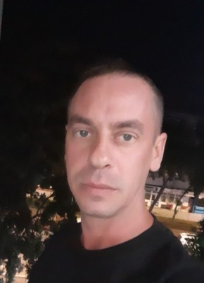 Dany, 40, Romania, Galați