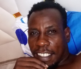 Davis, 38, Mombasa