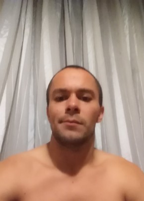 Димон, 33, A Magyar Népköztársaság, Budapest