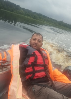 Бек из Волхова 38 лет