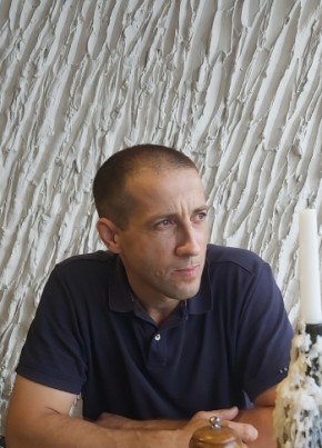 Александр из Воронежа 47 лет
