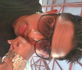 Moss, 33, Faaa