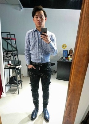 YICHIEHLIN, 31, 中华人民共和国, 新竹市