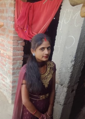 Bebi, 18, India, Shimla