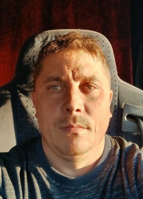 Сергей из Новосибирска 44 года