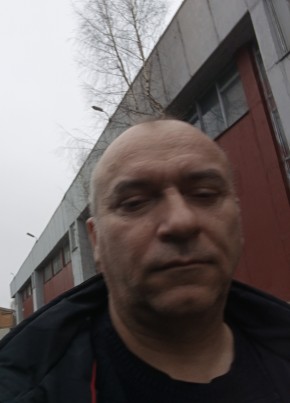 Данил из Санкт-Петербурга 50 лет