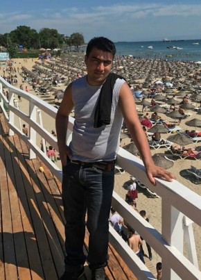 Eisa, 21, Türkiye Cumhuriyeti, Başakşehir