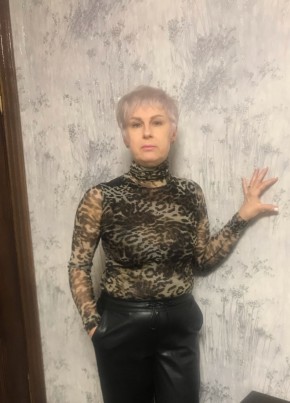 Лариса, 48, Россия, Воронеж