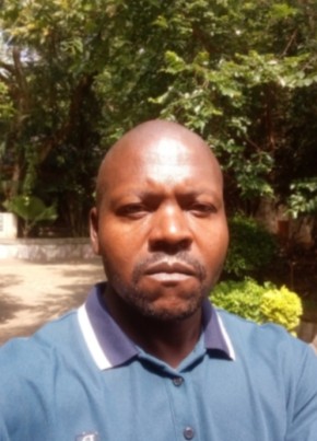 Edward chitwa из Nairobi 46 лет
