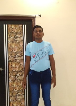 Paranjl Kumar, 19, India, Mumbai