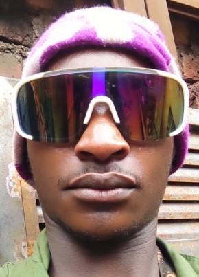 Isaac из Kampala 18 лет