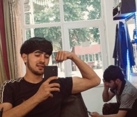Seymur, 19, Baku
