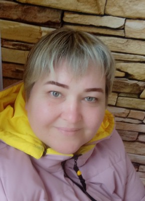 Инна, 49, Россия, Стрежевой