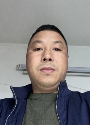 朱亚文, 49, 中华人民共和国, 重庆市