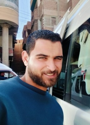 ع, 18, Egypt, Zagazig