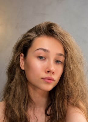 Юля из Солнцево 22 года