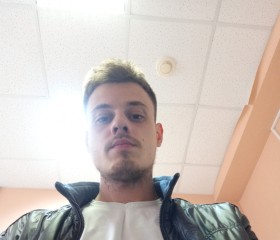 Alex, 24, Moscow