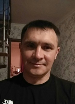 Валерий из Саратова 41 год