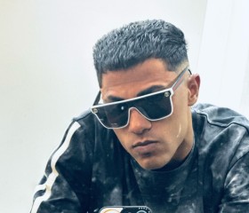 محمود, 24, Acharnes