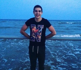 Oleksii, 27, Warsaw