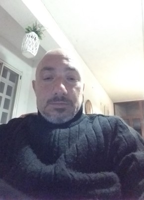 Bruno, 46, Repubblica Italiana, Villa Raspa