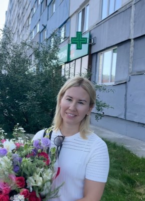 Ксения, 36, Россия, Новый Уренгой