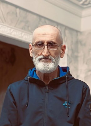 Мага из Миасса 18 лет