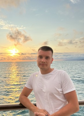 Александр из Нового Уренгоя 26 лет