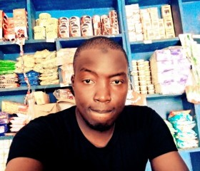Abou, 34, Beoumi