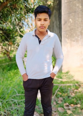 GAUTAM KASHYAP, 18, India, Delhi