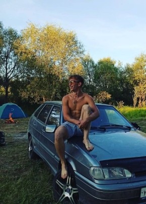 Oleg, 24, Russia, Moscow