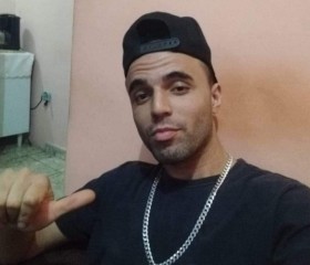 Leonardo, 29, Juazeiro do Norte