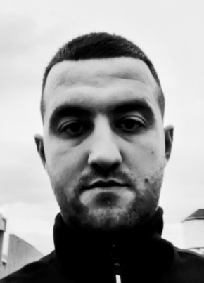 Диман из Старого Оскола 29 лет