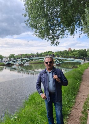 Виктор из Москвы 67 лет