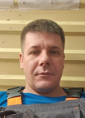 Антон из Пскова 38 лет
