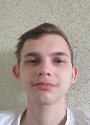 Денис из Режа 19 лет
