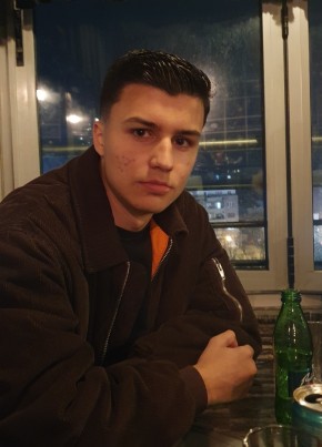 Hamza, 22, Republika e Kosovës, Pejë