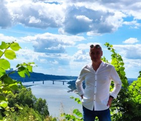 Mikhail, 59, Moscow