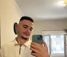 Sasha, 22, Thessaloniki