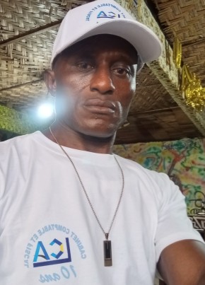 Atswe Giakap vic из Yaoundé 50 лет
